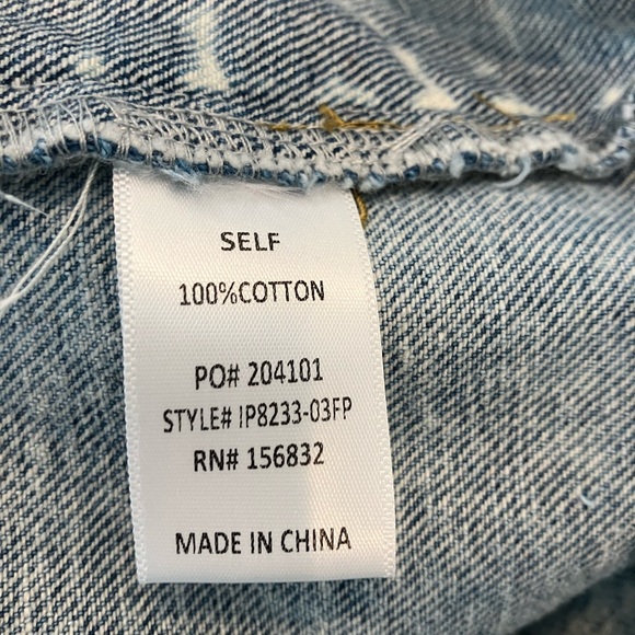 BiBi FRECKLED POPPY Denim Jacket NWT with fringe. - Picture 6 of 6